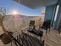 LE SAINT CLAIR, Superbe Appartement Neuf, Terrasse, Vue Mer, Parking Climatisation - B&B Sète