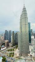 sky suites klcc by KL - B&B Kuala Lumpur