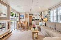 Maple Brook Lodge Sea Breeze Shorefield - B&B Downton