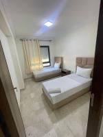 2CH & 2SDB TNG 1min de la gare TGV-parking-wifi - B&B Tánger