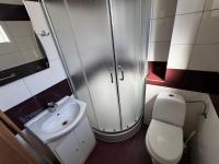 Vierpersoonskamer met Badkamer