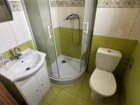 Vierpersoonskamer met Badkamer