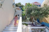Doukissa's House I -Symi - House with sea view - B&B Sými