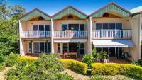 Tinaroo Lodge Lakeview Escape with Pool Access - B&B Tinaroo