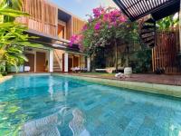 NEW Luxe 350m to BEACH villas I 7BDR and 4BDR I KIDS stay free I Panoramic windows I AC I 9 meters pool - B&B Canggu