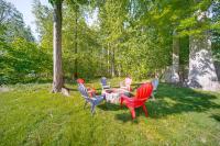 Steps to Strip & Lake! Family-Friendly Geneva Gem - B&B Geneva