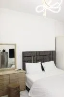 Modern Sea View Balcony Apartment - Chambres d'hôtes Ajman