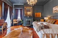 Opulent Historic Villa w Heated Pool 5br 6ba - B&B New Orleans