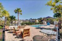 Stay central, Enjoy Golf Views, Perfect 4 Families - Chambres d'hôtes Saint Simons Island