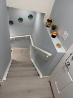 Entire 2BR Suite 12 min to Airport - Bed and Breakfast Calgary