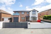 Modern Large 4-Bed Property sleeps 10 in Abergele - B&B Abergele