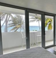 Palmas for 2 Breathtaking Oceanview Pool Beach Condado - B&B San Juan