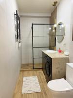 Nitsa Downtown Apartment - Bed and Breakfast Koetaisi