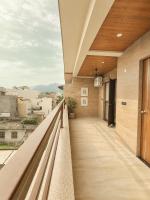 Moksha zen Luxury Independent 2BHK Rooftop Mountain view - B&B Rishīkesh