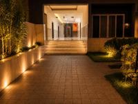 THE POOL LABONE - B&B Accra