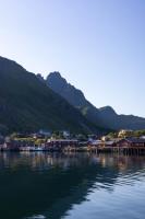 Gammelbanken Seaview Suites - Modern Apartments with Sea View, Lofoten - B&B Ballstad