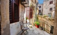 Apartman ZEN in the centar of Šibenik - B&B Sebenico