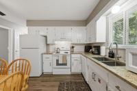 Peaceful Retreat by Portage Lakes - Bed and Breakfast Akron