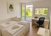 Mete Stays - Stylish Studio with Terrace - B&B Ingolstadt