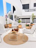 One-Bedroom Apartment with Garden