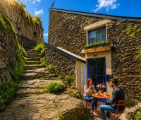 MRODBNB - Maisonnette Atypique enfouie dans la Roche - Gr34, Plage, Resto & Huîtres à 25m - B&B Cancale