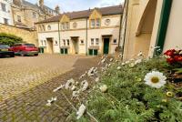 Circus Mews Townhouse - En-suite Georgian Townhouse near The Circus, Parking - B&B Bath
