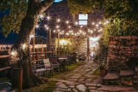 Agriturismo Casa Turchetti -Nature & Pool & Relax tra Lunigiana, Nord Toscana e Cinque Terre - B&B Comano