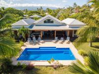 Villa Solemaris - Piscine - Proche plage - 10 couchages - Bed and Breakfast Saint-Paul