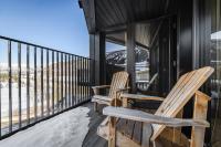 Modern ski-inn-ski-out apartment with sauna, Hemsedal - B&B Hemsedal