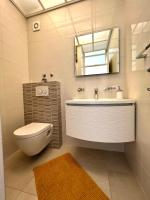 Apartamento con balcón