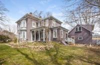 Historic 1855 Victorian Home - Chambres d'hôtes Middleborough