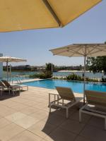 Luxury 4BR Beach Access Villa by FREE Holiday Homes - B&B Ras al-Khaimah