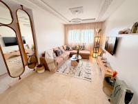 Stylish 2Br Apartment in Harhoura 5 min to Beach & Free Parking - B&B Temara