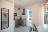 ApartmentsGarda - Aristea Design Living - B&B Torri del Benaco