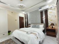Omnia Luxe Villa - Bed and Breakfast Pāni̇̄ghaṭṭā