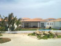 Luxury 4 Bedroom Oceanfront Villa at 5 Star Tortuga Hotel, Santa Maria - B&B