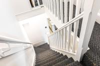 3BR, 6 min to central station, full kitchen - B&B St Helens