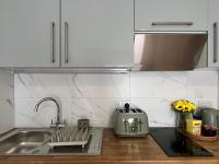 Modern 1BR - Free Parking - 5 Mins to Station - B&B Chislehurst