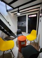 Floresta Chill Loft in Medellin wc Kitchen & AC - B&B Medellín