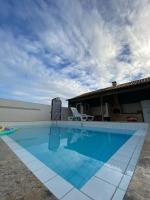 Casa c ar cond, wifi, a 5 min da Orla da lagoa em Araruama-RJ - Bed and Breakfast Araruama
