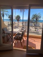 Super T Alquiler por semanas - Bed and Breakfast Cambrils