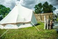 Bushcraft Glamping Møn with Stunning Sunrise View - Chambres d'hôtes Askeby