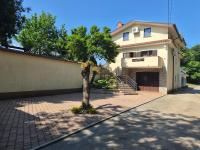 Apartmaji I&E - Bed and Breakfast Sežana