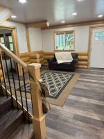 Cozy log home - B&B Gustavus