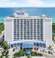 Ocean front Condo with balcony on the beach - B&B Sunny Isles Beach