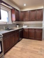 Welcome to Your Home Away from Home in a prime quite neighbourhood in Whitby! - Chambres d'hôtes Whitby