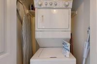 Hill Country Corner Condo at The Waters - Central AC, Lake Views & Pool - Bed and Breakfast Horseshoe Bay