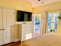 Walk Downtown, Private Parking, Short Drive to Beach & NAS - Bed and Breakfast Pensacola