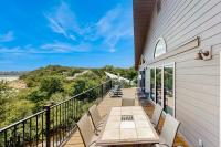Spacious Lakefront Hideaway with Decks, Grill, Billiards, Tennis & Pool - B&B Spicewood