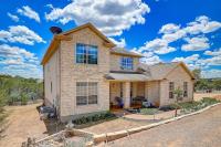 Spacious, Dog-Friendly Home with Two Decks, Views, Grill, W/D & Community Pool - B&B Lago Vista